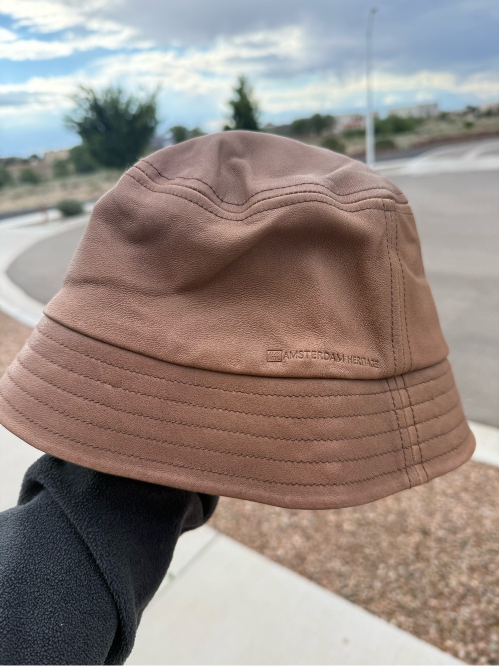 Amsterdam Heritage Genuine Leather Bucket Hat – One Size – New With Tags